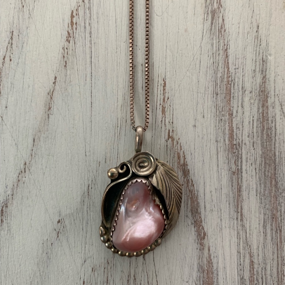 Sterling silver necklace/pink semi-precious stone